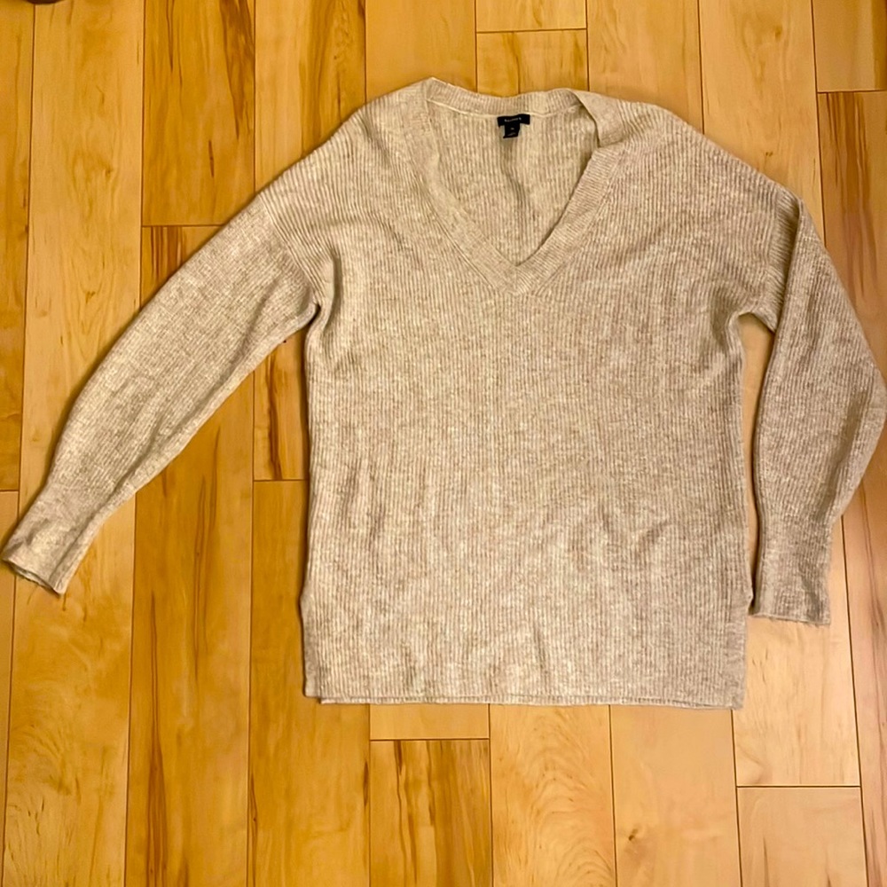 Halogen V neck sweater